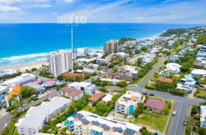 Escape to Coolum 3 BRM Apt 50m to Beach